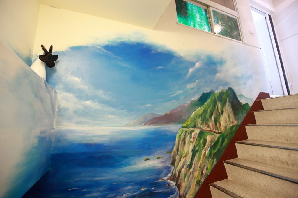5 Loaves 2 Fish B&B Kota Hualien Bagian luar foto